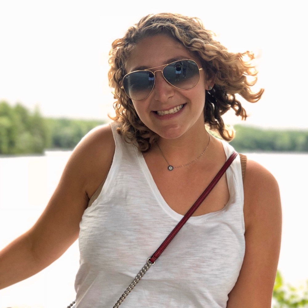 Meet your Posher, Carly